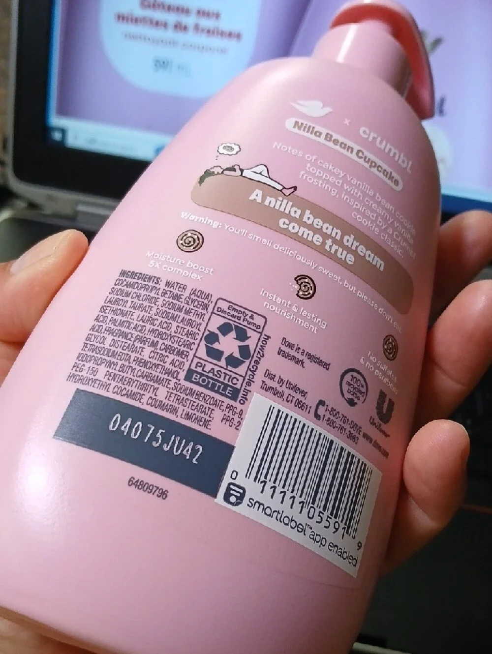 Crumbl Dove Nilla Bean Cupcake Hand Wash - Pink